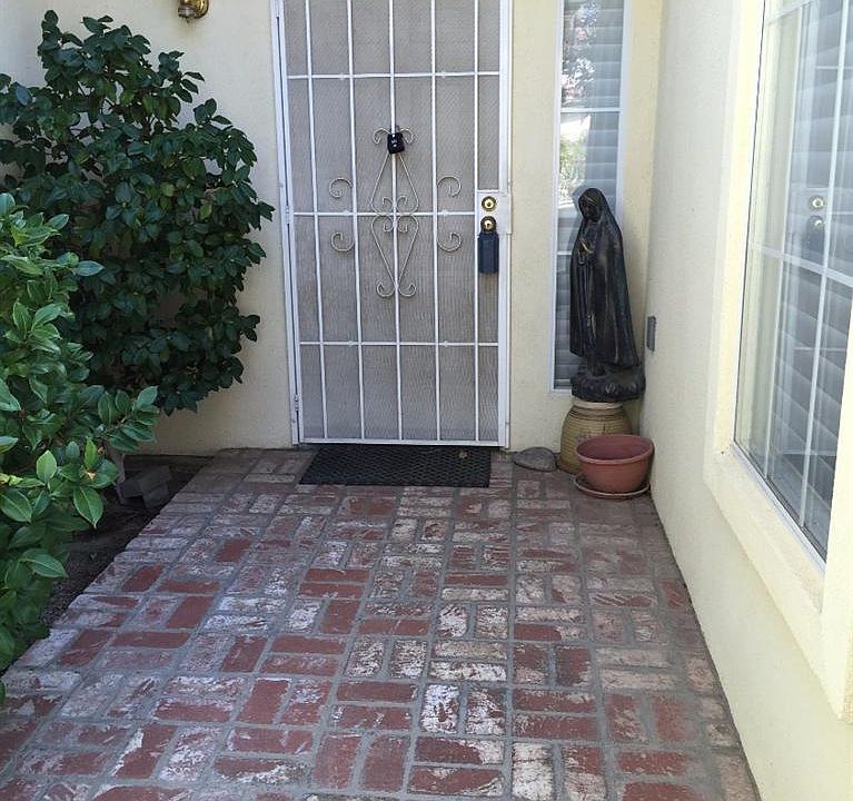1st image of 19609 Rolling Green Dr