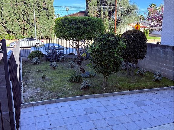 2nd image of 1025 Edith Ave