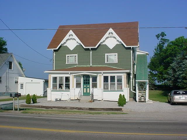 2nd image of 618 S Main St
