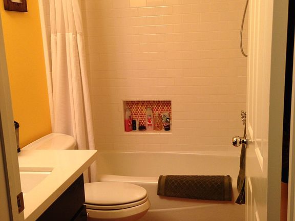 2nd image of 1040 N Gardner St Unit 10