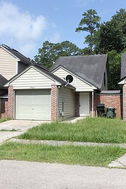 2nd image of 1742 Augustine Pl