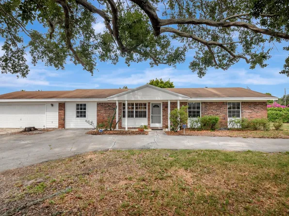 201 Rex Court, Palm Springs, FL 33461