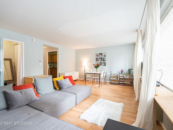 5th image of 850 N Dewitt Pl APT 7C