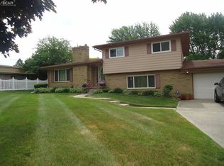 1168 Carter Dr, Flint, MI 48532