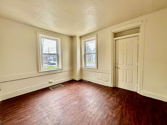 4th image of 153 Main St #A