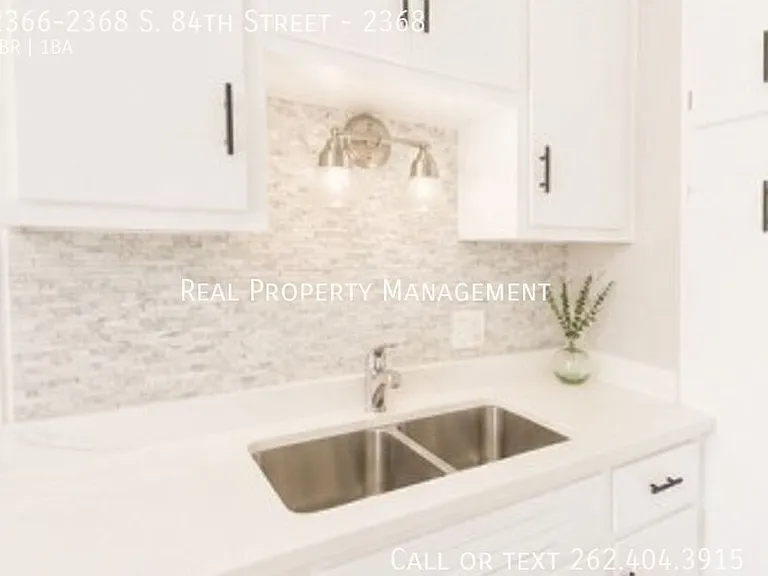 2366-2368 S 84th St #2368 — Photo 12