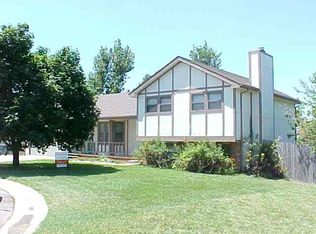 319 Valleyview Ct, Andover, KS 67002