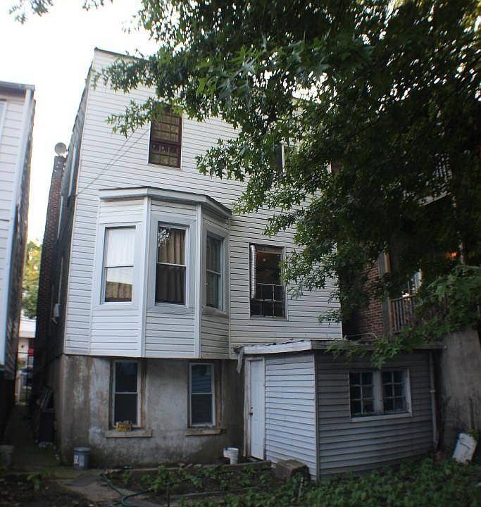 1st image of 1726 Van Buren St