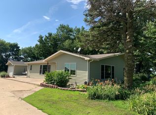 1661 280th Ave, Spirit Lake, IA 51360