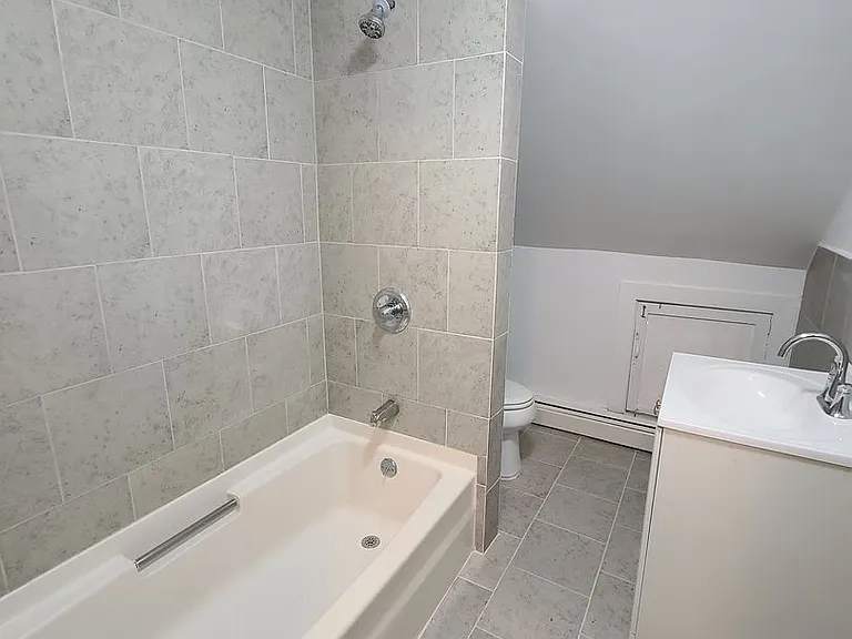 9 Stanley Ave — Photo 13
