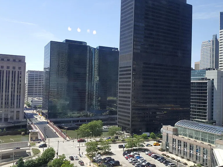 235 W Van Buren St #1513 — Photo 9