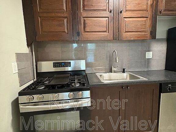 3rd image of 46-48 S Prospect St #1