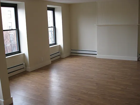 Rented by OGI Management | media 4