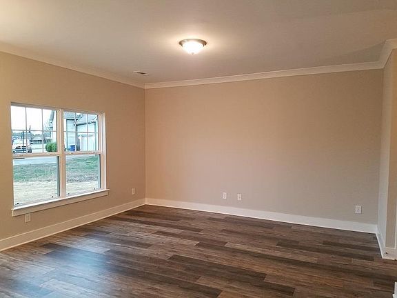 4th image of 302 Atlantic Ave