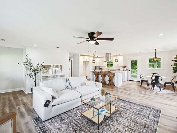 5th image of 8651 Fredonia Rd