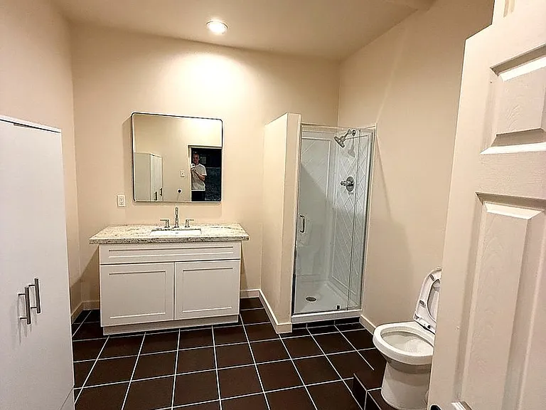 1715 & 1717 N Stanton St — Photo 5