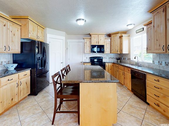 4th image of 8074 S Cricket Ln
