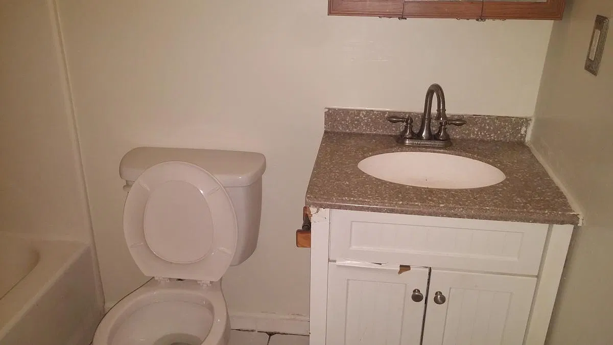 2 bed, 898 sqft, $1,850 — Photo 3