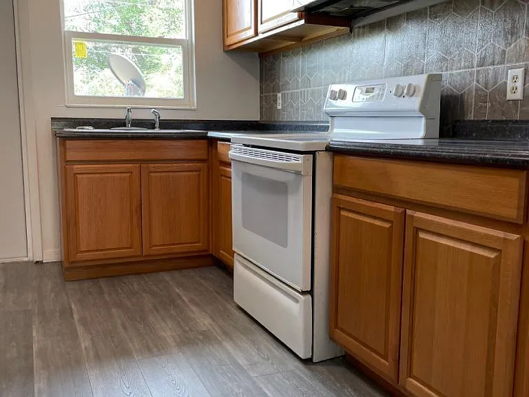 1522 Penny Ave — Photo 5