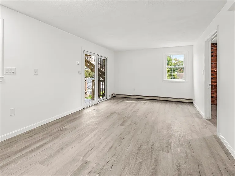 26 Sidney St — Photo 20