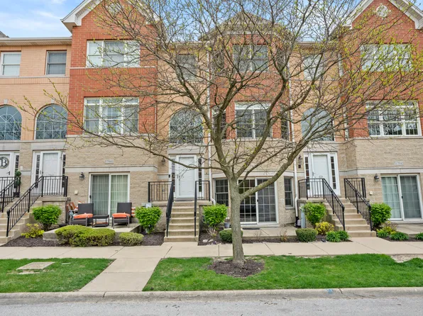 17943 Fountain Cir, Orland Park, IL 60467