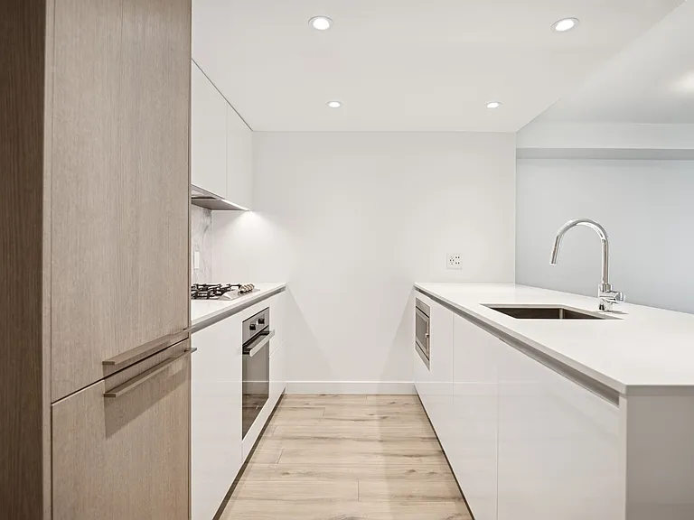 1107 Richards St #201 — Photo 5