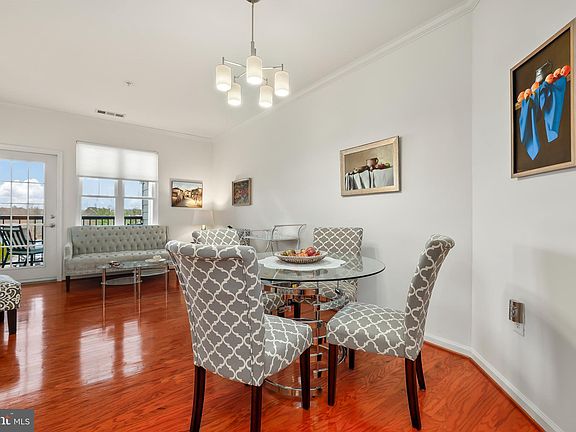 4th image of 205 Meeting House Station Sq APT 401
