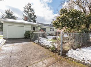 16736 SE Clinton St, Portland, OR 97236