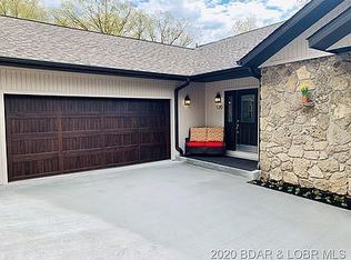 120 Kings Ln, Lake Ozark, MO 65049