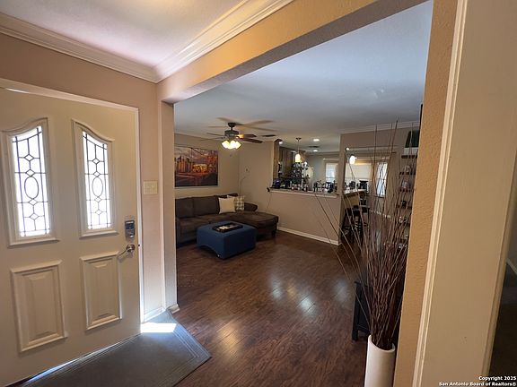3rd image of 6915 N Forest Crest