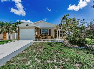 699 Merlins Ct, Tarpon Springs, FL 34689
