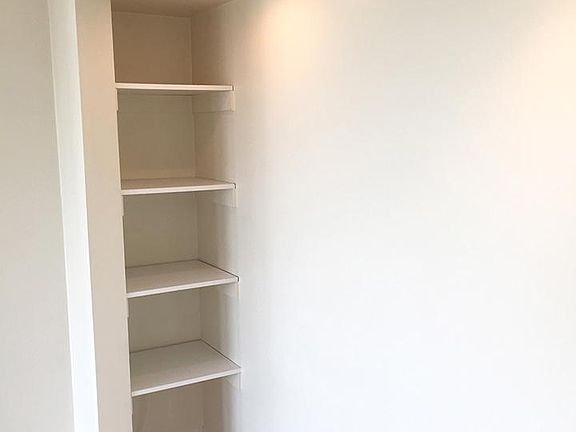 5th image of 2240 Balboa St #2
