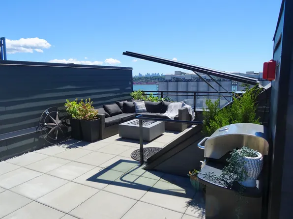 545 E 2nd St #444, North Vancouver, BC V7L 1C8