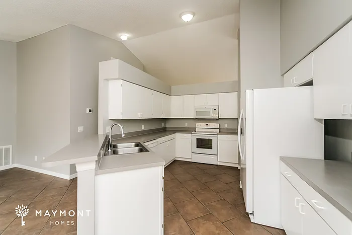11413 Kenley Cir — Photo 9