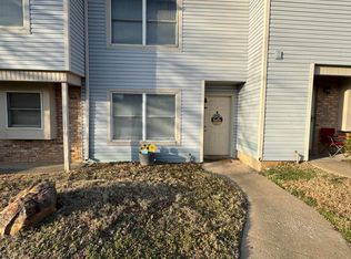 2700 S Ingram Mill Rd APT 8, Springfield, MO 65804