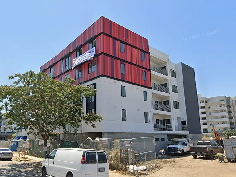 Lux Catalina — Photo 2