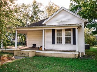 212 E 2nd St, Russellville, KY 42276