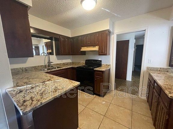 4th image of 6003 S Marion Ave