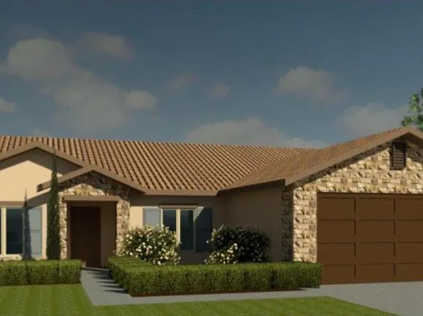 1935 Evergreen St, Kingsburg, CA 93631