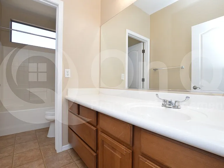 4249 E Santa Fe Ln — Photo 21