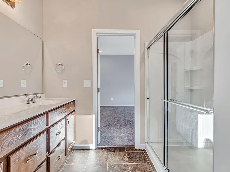 5849 Parkview Ln — Photo 6
