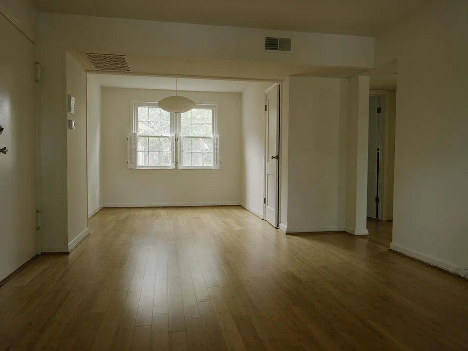 6507 Potomac Ave #1