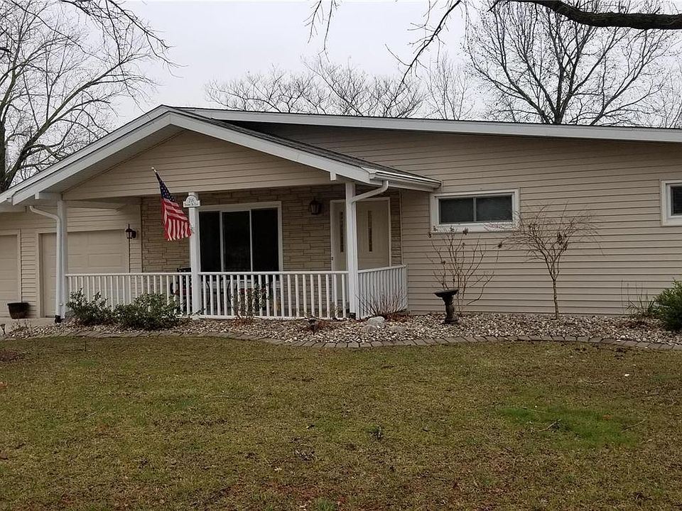 2nd image of 716 Dolphin Dr E