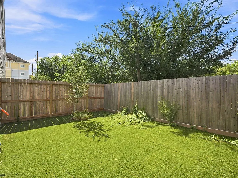 7709 Earl Rudder Way — Photo 50