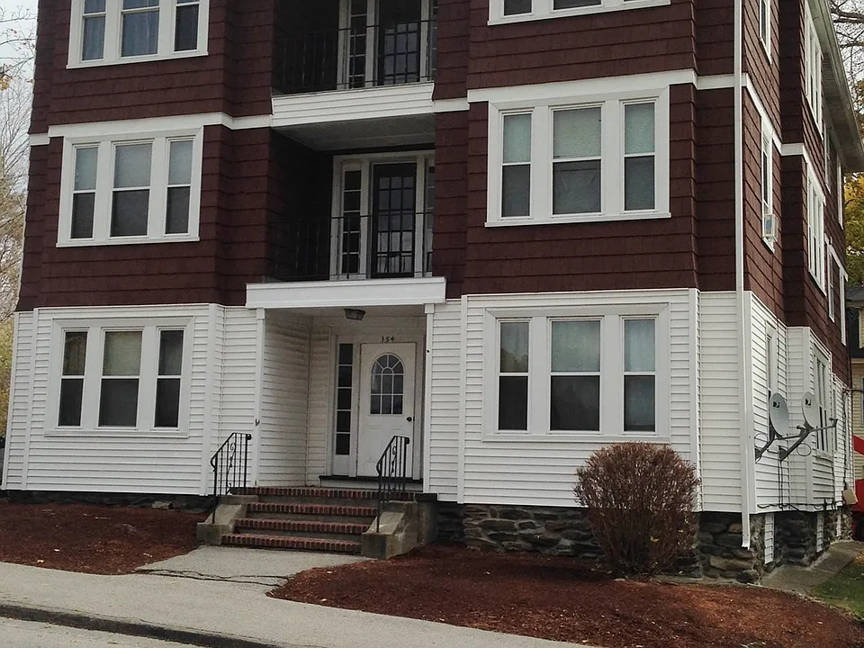 154 Lovell St #1