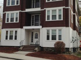 154 Lovell St, Worcester, MA