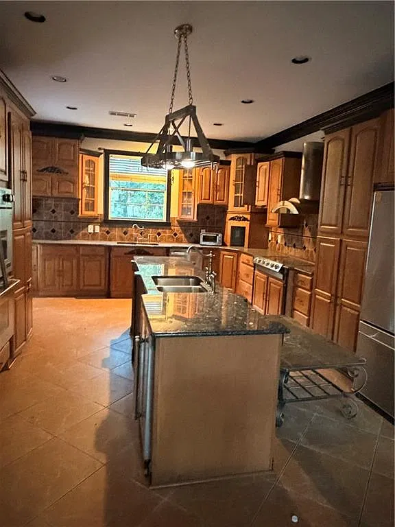 1 bed, 1.5 bath, 8295 sqft, $1,450 — Photo 3