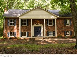 2078 Glenn Ferry ., Pfafftown, NC 27040