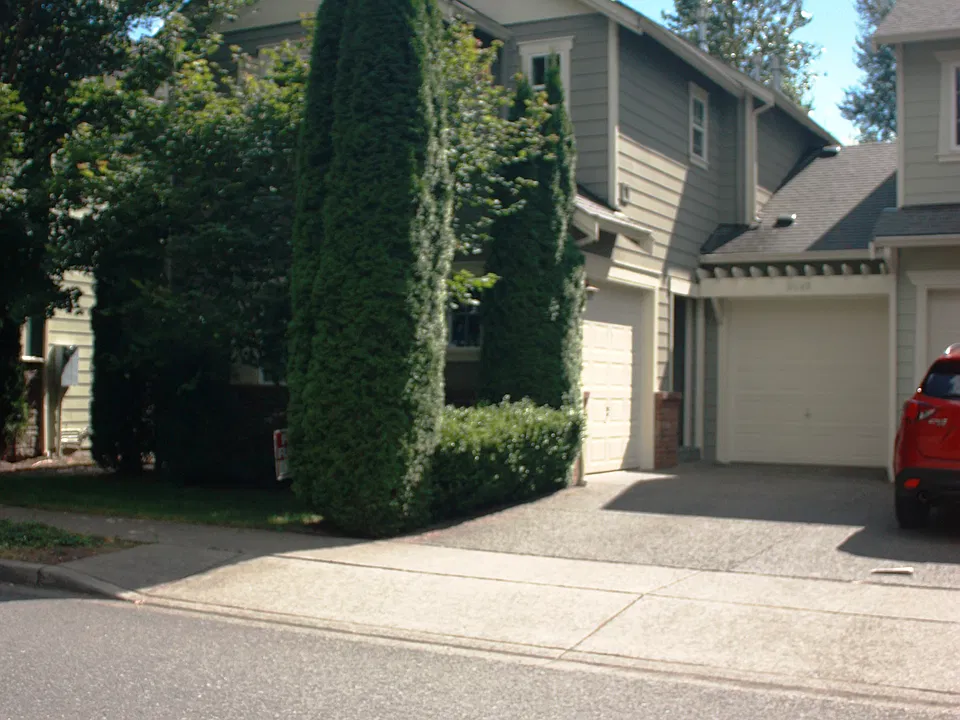 8549 233rd Pl NE