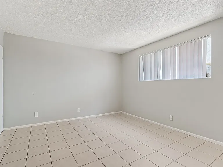 Shermanair Apartments — Photo 19